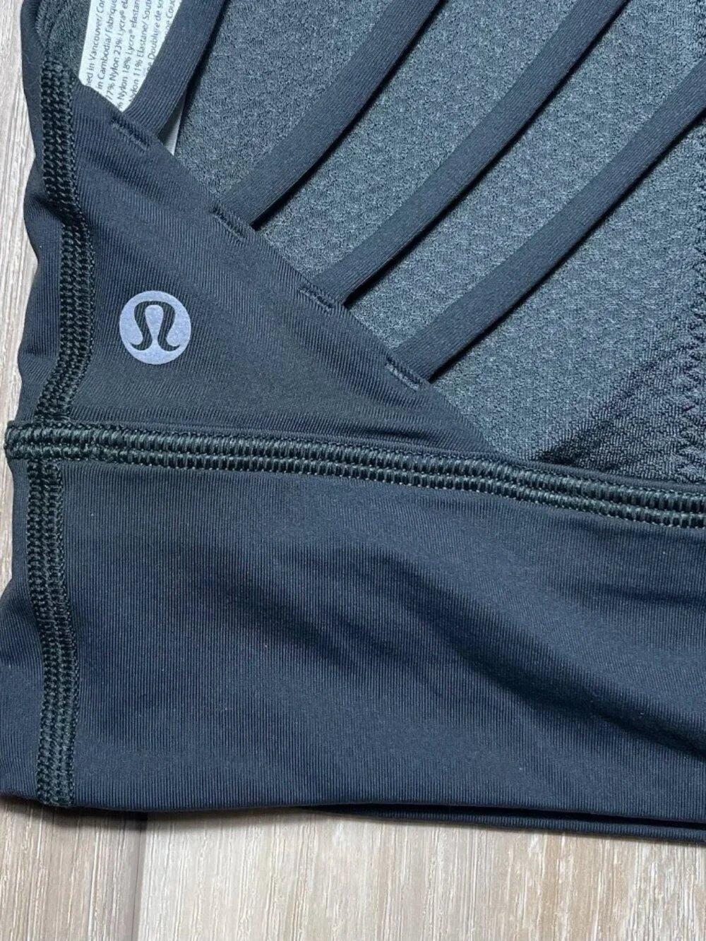 Lululemon Free To Be Wild High Neck Long Line Green Athletic Bra - Women Size 4